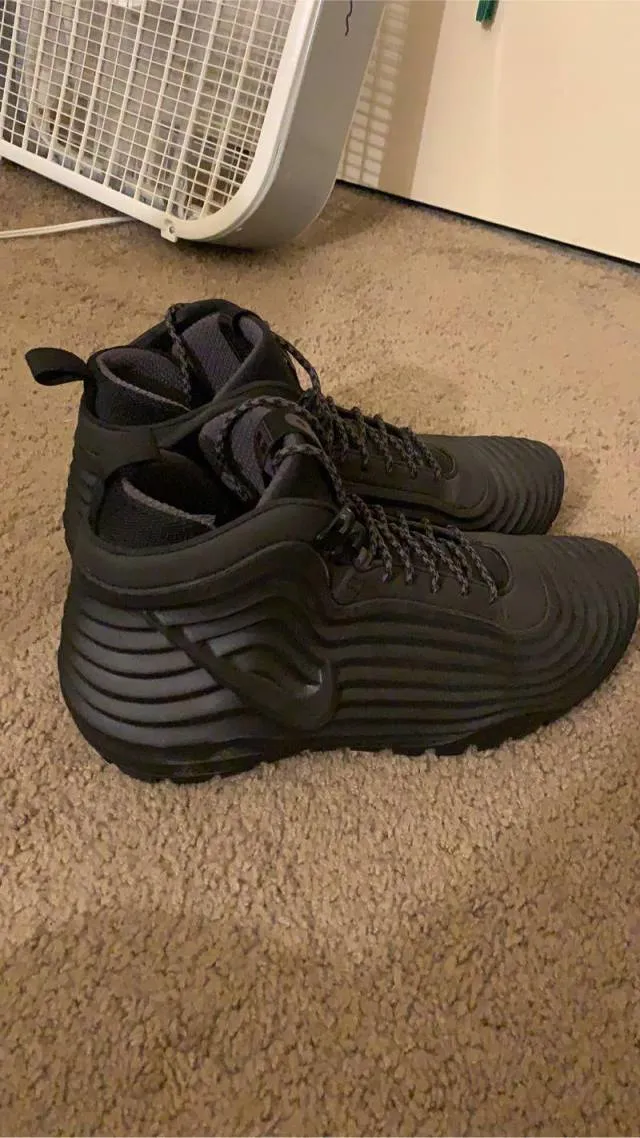 Acg nike waterproof boots