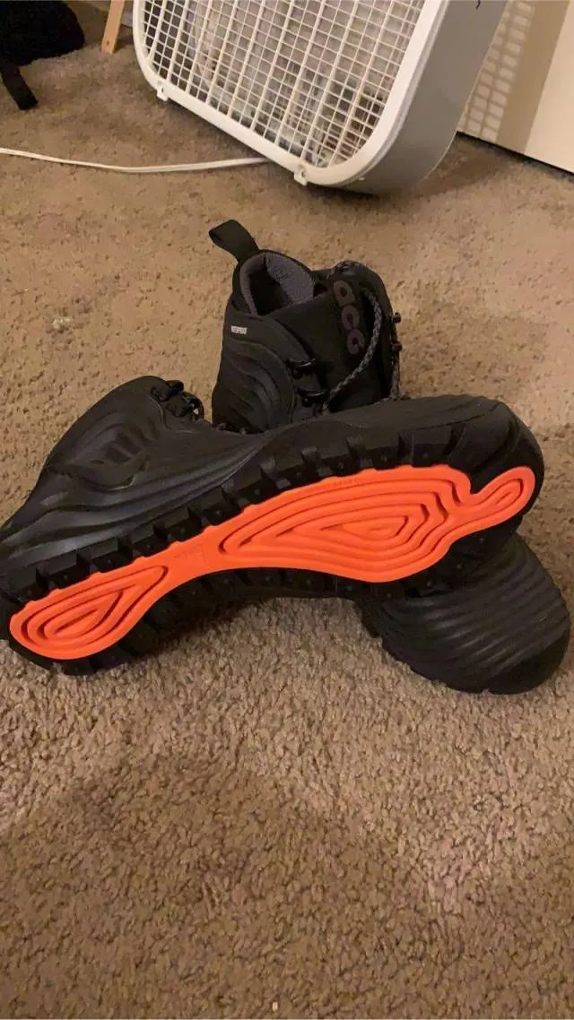 Acg nike waterproof boots