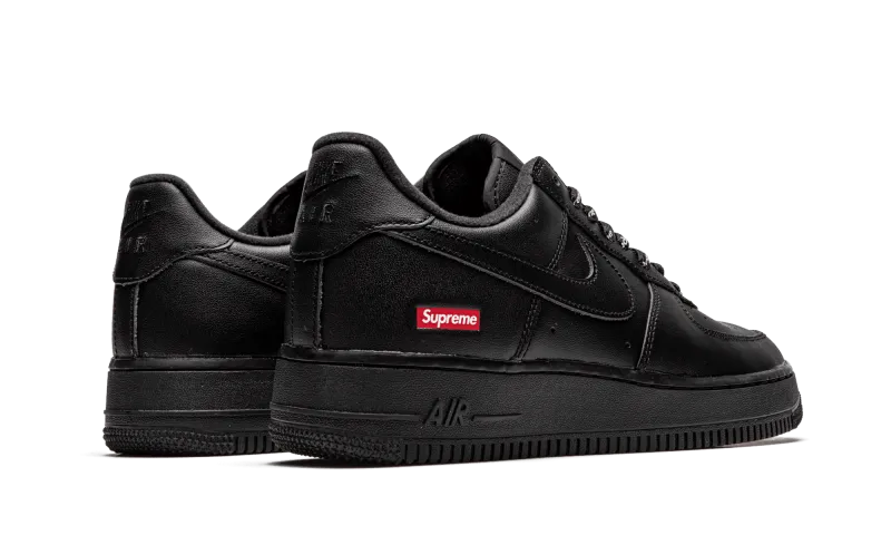 Air Force 1 Low Black Supreme