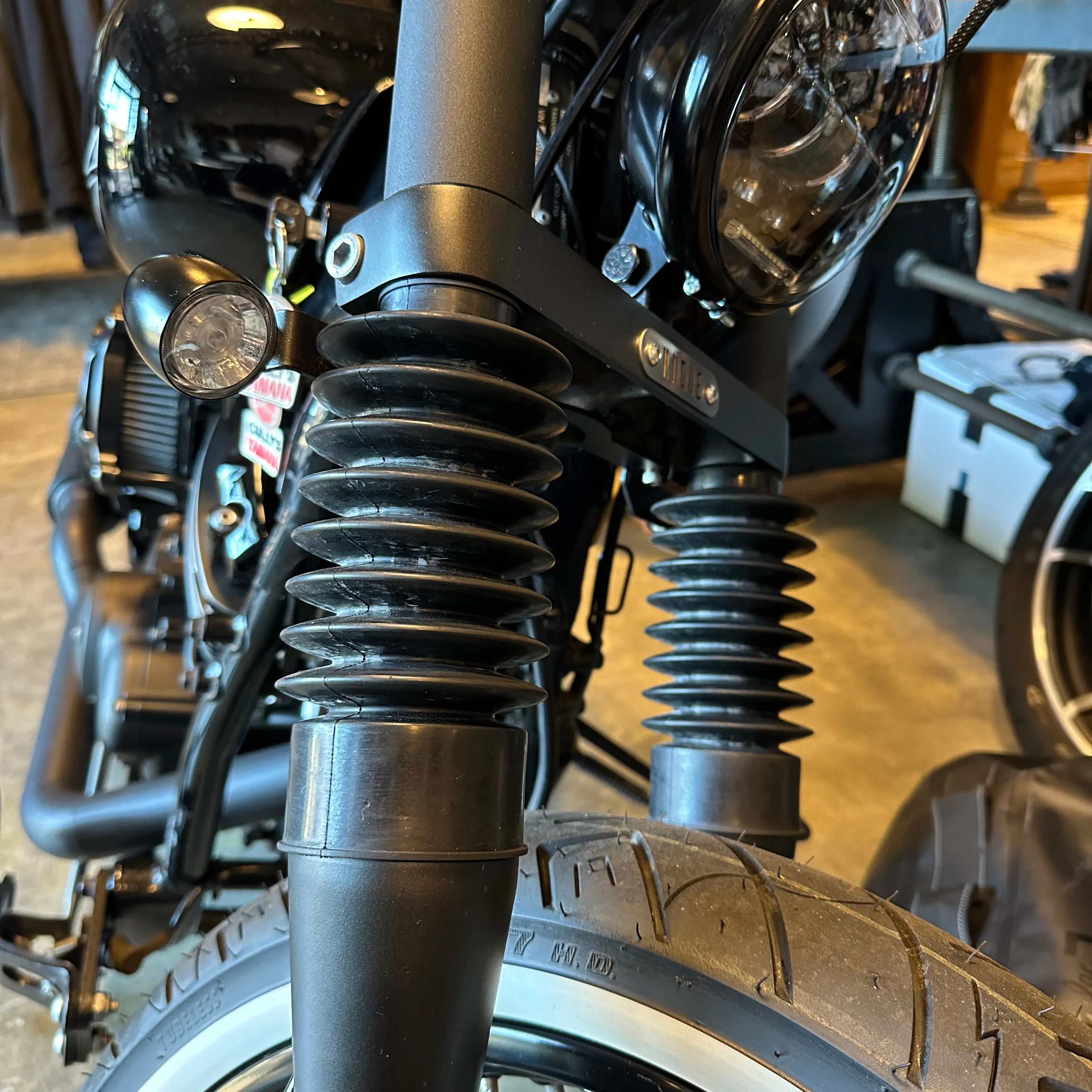 BOBBER STYLE FORK BOOTS TYPE 10 gaiters