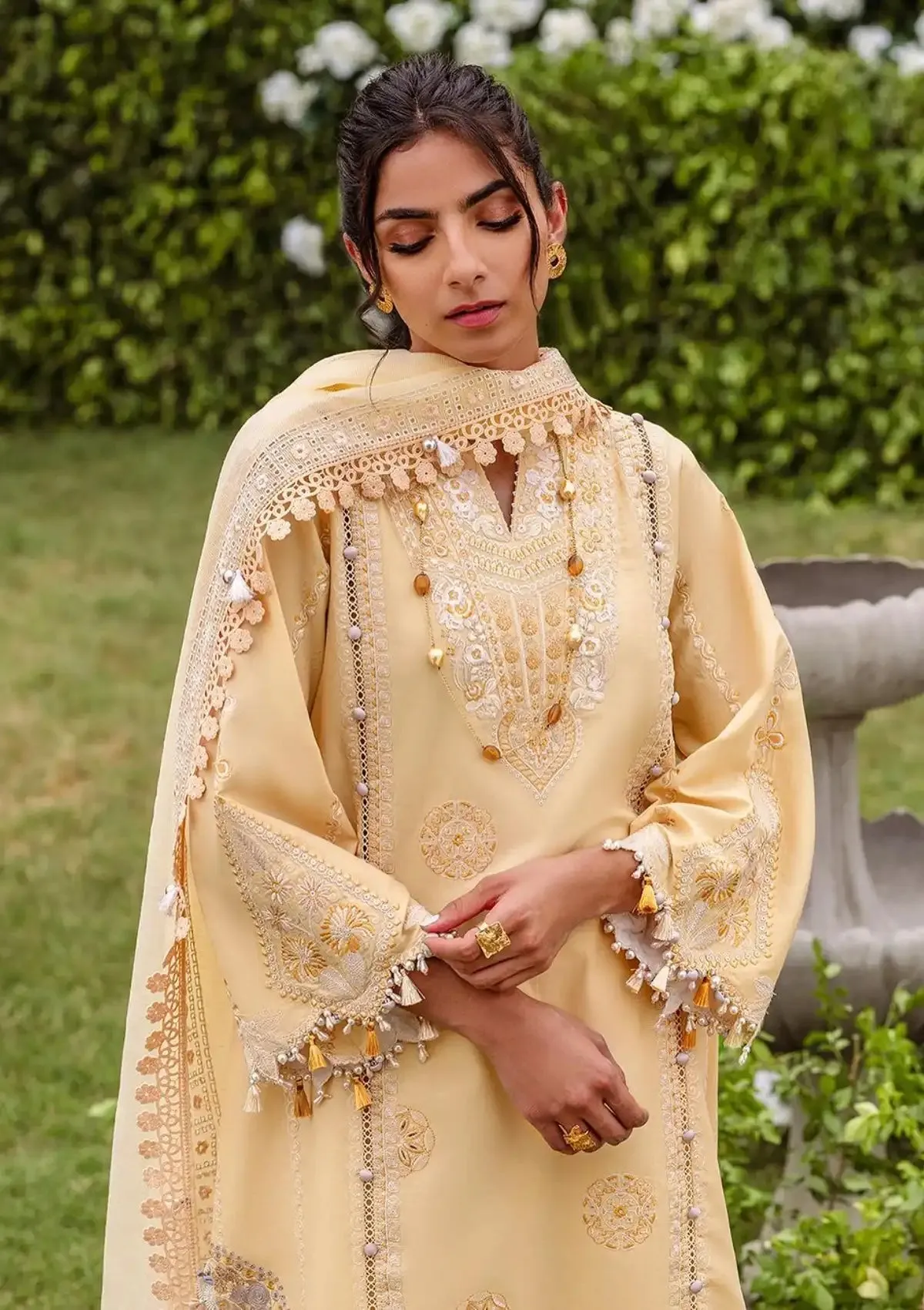 Siraa by Sadaf Fawad Khan Embroidered Lawn Unstitched 3Pc Suit - ZAPHIRA (A)